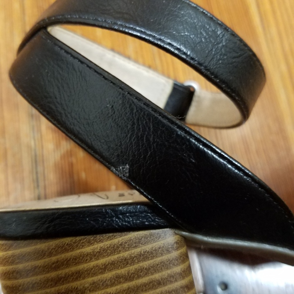 Life Stride black ankle strap sandals - Picture 7 of 8